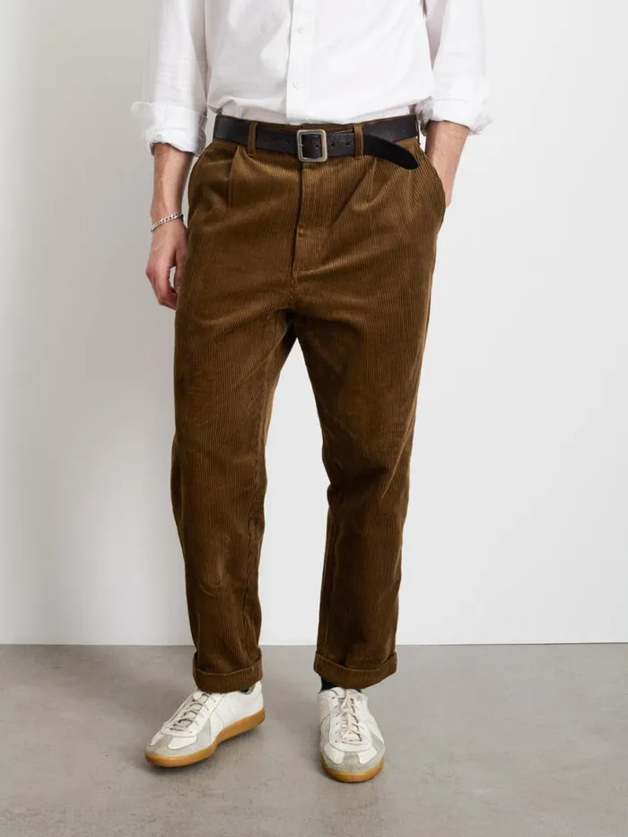 Alex Mill Standard Pleated Pant In Corduroy Saddle Men Pants
