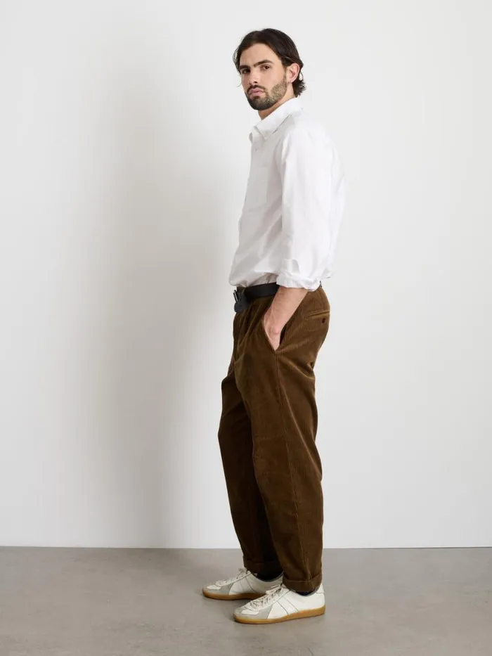 Alex Mill Standard Pleated Pant In Corduroy Saddle Men Pants