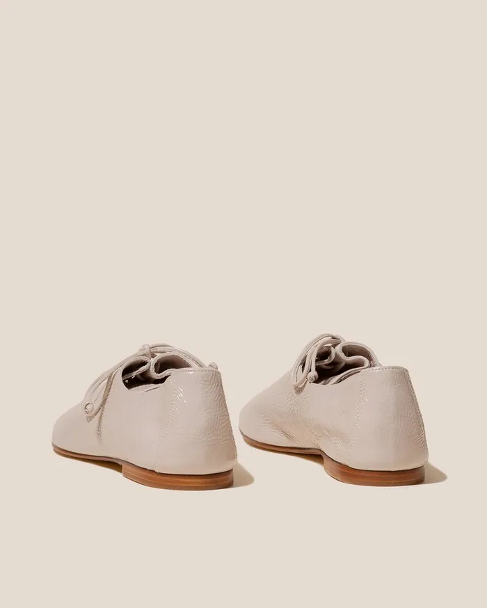 Hereu PLEGADA CRINKLED GLOSSY 8211 Deconstructed Laceup Shoe Women Soft Shoes