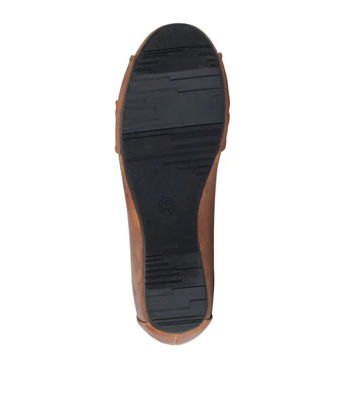 Women Baretraps Flats and Loafers Mabely Flat Brown Women Baretraps Flats and Loafers Mabely Flat Brown